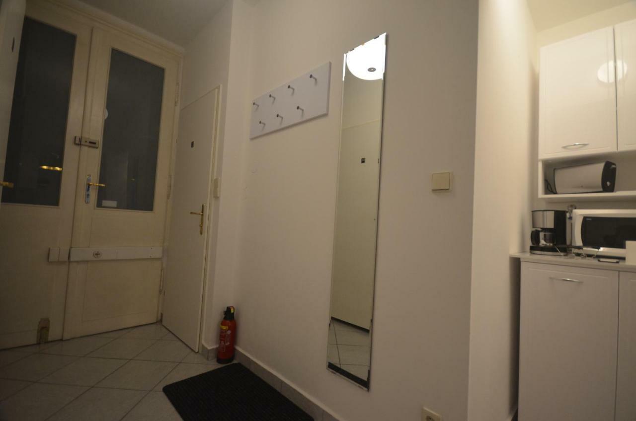 Charmante Altbauapartments Apostelgasse Wenen Buitenkant foto