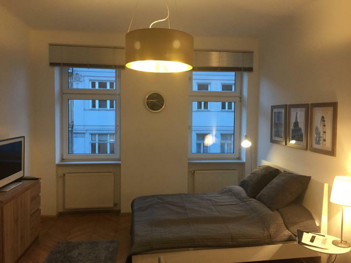 Charmante Altbauapartments Apostelgasse Wenen Buitenkant foto