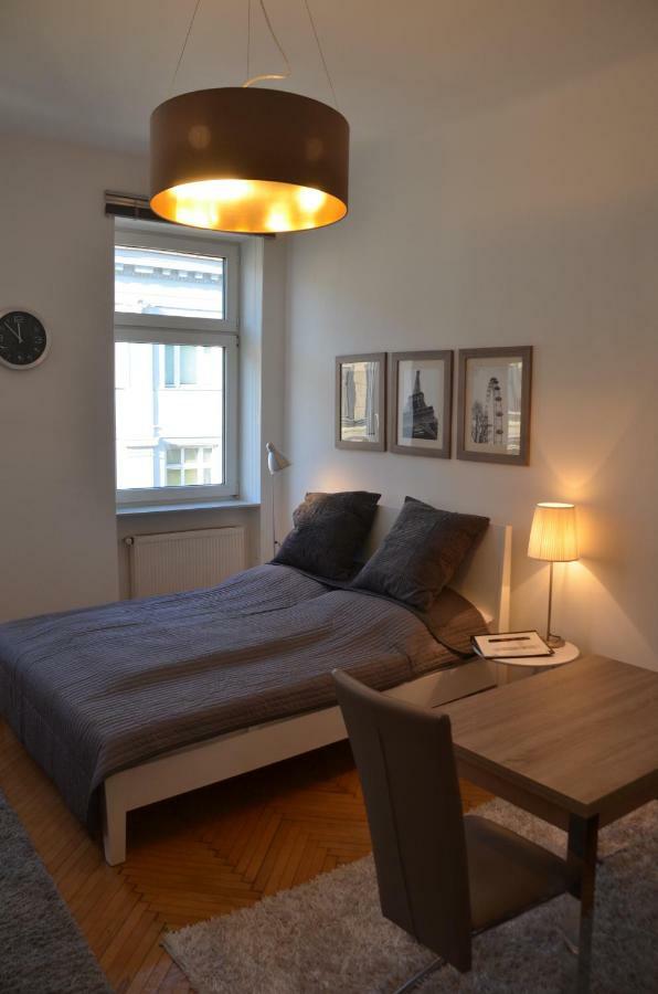Charmante Altbauapartments Apostelgasse Wenen Buitenkant foto