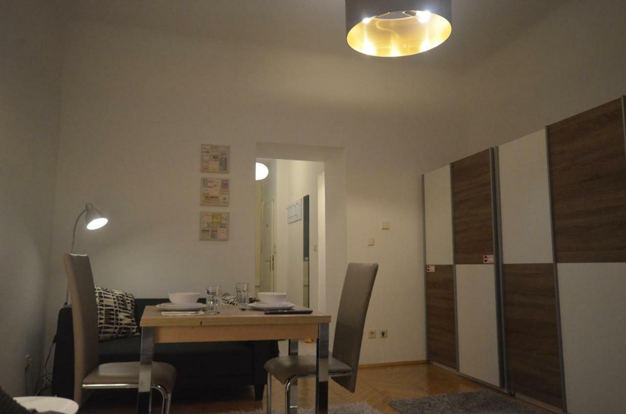 Charmante Altbauapartments Apostelgasse Wenen Buitenkant foto